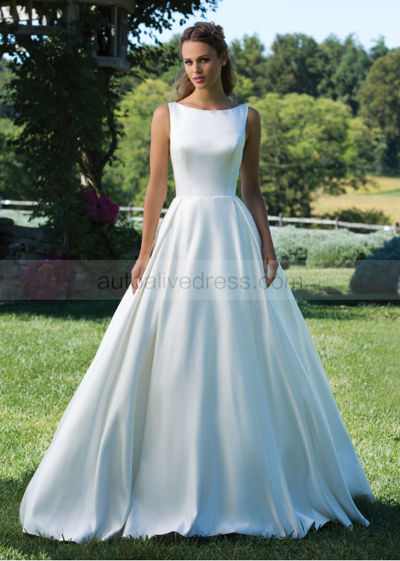 Ivory Matte Satin Lace Wedding Dress With Box Pleats